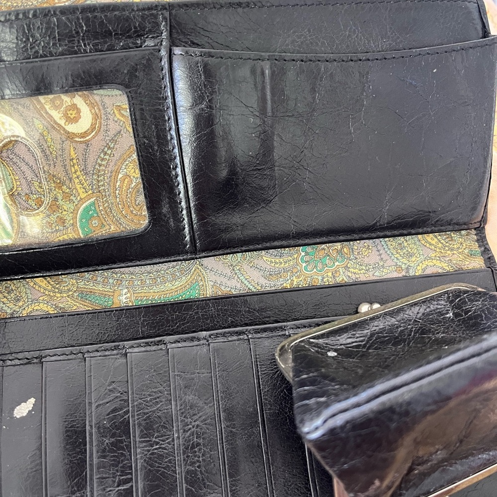 HOBO Vintage Black Leather Women's Wallet Magnetic Closure - Picture 6 of 9